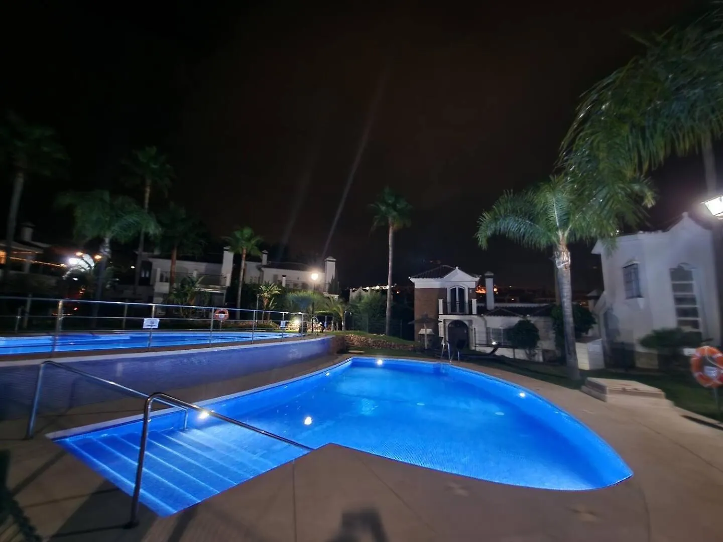 Sun & Palms - Luxurious 2 Bedroom Apartment With A Great Pool Area Mijas
